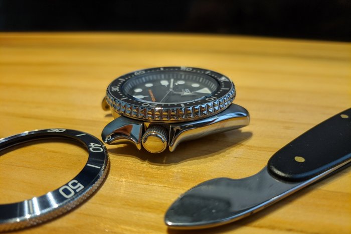 The Watch Bezel and What You Need to Know - Chrono24 Magazine Bezel setting diamond ring